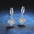 Pendientes de aro en plata S925 con diseño cruzado y diamantes de Moissanita - Plata 925 / Piedra de alto carbono