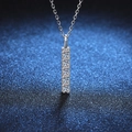 S925 Sterling Silber Halskette mit fünf vertikalen Moissanit-Diamanten auf dunklem Grund - 925er Silber / 0.5ct Moissanit (Je 10 Punkte)