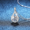Collar de plata S925 con colgante de gota y moissanita de 1ct en diseño de forma de pera - Plata 925 / Circonita Blanca