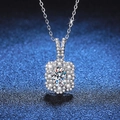 Collana in argento S925 con moissanite ovale e ciondolo a forma di fiore a raggiera - Argento 925 / Pietra ad alto contenuto di carbonio