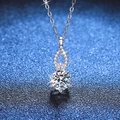 Elegante collana con ciondolo a zucca in argento S925 con pietra moissanite rotonda da 1 carato - Stile Pietra ad Alto Contenuto di Carbonio / Argento 925