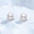 Orecchini a lobo in argento S925 con perle d'acqua dolce e dettagli in moissanite - 15 Punti Moissanite + Perla d'Acqua Dolce / Argento 925