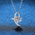 Collana in argento S925 con ciondolo moissanite da 1 carato su sfondo blu brillante - Argento 925 / Pietra ad alto contenuto di carbonio