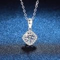 Elegante collana in argento S925 con pendente in moissanite quadrata da 1ct - Pietra ad alto contenuto di carbonio / Argento 925