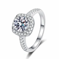 Classic S925 sterling silver ring with 1ct moissanite center stone and halo design - Size 10 / 6.5mm White Rhinestone