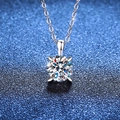 Klassische S925 Silberhalskette mit 1ct rundem Moissanit in eleganter 4-Krallen-Fassung - Strass (6.5mm) / Weißgold
