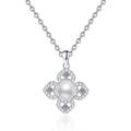 Elegante collana in argento S925 con pendente camelia quadrifoglio e perla d'acqua - Stile Moissanite e Perla d'Acqua Dolce (XL323) / Argento 925