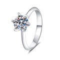 Eleganter 1 Karat Moissanit-Ring mit S925 Sterlingsilber und Sechs-Klauen-Lotus-Fassung - US 4 / Weißer Strass