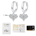 Detalle de pendientes de corazón en plata S925 con certificados oficiales GRA y tarjeta - Plata 925 / Moissanita Platinada