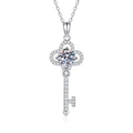Collana con ciondolo a chiave a corona in argento sterling S925 e pietra centrale moissanite - Argento 925 / Stile Argento (Pietra ad Alto Contenuto di Carbonio)