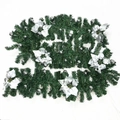 Guirnalda de Navidad verde 2,7m con flores de pascua plateadas y bolas decorativas - Estilo Decorado Estándar / Plateado