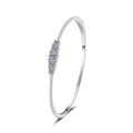Minimalistische S925 zilveren armband met vijf ronde moissanites en pave-zetting voor dames - High carbon steen
