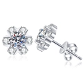 Elegantes pendientes de copo de nieve en plata de ley S925 y moissanita con reflejo - Plata 925 / Piedra de Alto Carbono de 5,0 mm