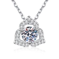 Collar de moissanita de plata de ley S925 con un colgante floral en forma de corazón - Piedra de alto carbono de 5mm / Plata 925