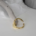 Minimalistischer Ring aus S925 Sterlingsilber mit unregelmäßigem Stein in Gold - Verstellbare Größe 14 / 18K Gold