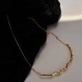 Collar de plata S925 con colgante irregular ondulado y acabado dorado minimalista - Oro de 18K