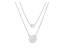 Détail d'un collier argenté à deux rangs avec perle blanche et pendentif rond poli brillant - Couleur Acier
