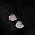 Orecchini a perno in argento S925 con cuore di cristallo rosa e metallo materico - Argento 925 / Oro Bianco