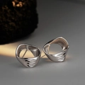 Pendientes geométricos abstractos de plata de ley S925 con textura ondulada fluida - Plata 925 / Platino (Con Tapones de Plata)