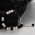 Pulsera de plata S925 con obsidiana y perlas de agua dulce con cadena ajustable - Plata 925 / Oro blanco