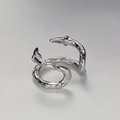 Minimalistische S925 sterling zilveren ring met gedraaide textuur en hamerslag afwerking - Platina (1 Stuk) / 925 zilver