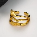 Ακανόνιστο χρυσό σκουλαρίκι ear cuff τριών στρώσεων με ανάγλυφη υφή για γυναίκες - Μονό κομμάτι / Χρυσό