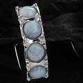 Anillo de plata con cuatro piedras de ópalo redondas y textura martillada vintage - Oro Blanco (Plata 925) / Estilo B Ópalo Azul (Por Unidad)