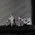 Pendiente de estrella en plata S925 con circón blanco sobre base de piedra negra - Plata 925 / Oro Blanco