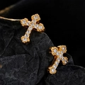 Elegante vergoldete S925 Sterlingsilber Kreuzohrstecker mit funkelnden Pavé-Kristallen - 925er Silber / 18K Gold (mit Silber-Ohrstöpsel)