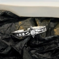 Vintage S925 Sterling Silber Ring oxidiert mit Zirkonia Stein und Blattdetails verstellbar - Offene Größe 14 (Einstellbar 12-17) / Thailändisches Silber