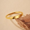 Anello a fascia minimalista in acciaio inossidabile dorato lucido con finitura a specchio - Taglia HK 13 (Taglia US 6) / Oro 18K