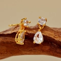 Elegante vergulde zilveren druppeloorbellen met micro-diamanten op natuurlijke tak - 925 zilver / 18K Verguld (Met Zilveren Oorbel Achterkant)