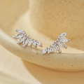 Eleganti orecchini a lobo ad ala in argento S925 con scintillanti zirconi marquise - Argento 925 / Argento
