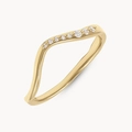 Anillo ondulado de plata S925 dorada con pavé de diamantes brillantes en forma de V - US 6 / Oro de 18K