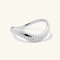 Unregelmäßiger Wellenring aus Silber mit Zirkon-Diamant-Inlay im Luxus-Stil - US 8 / Weißgold