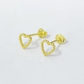 Pendientes de botón minimalistas de plata S925 dorada con corazones calados - Plata 925 / Dorado