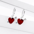 925 sterling zilveren hart oorbellen met rode edelstenen en schitterend pijlontwerp - 925 zilver / Witgoud