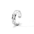 Macro detail of 925 sterling silver ring featuring geometric quilted patterns on the surface - Narrow Version / White Gold