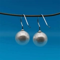 Klassische S925 Sterling Silber Hakenohrringe mit eleganten runden weißen Perlen - 925er Silber / 10mm Weiße Künstliche Perle (EG032)