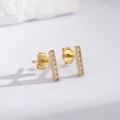 Elegant 925 sterling silver gold-plated bar stud earrings with sparkling round cubic zirconia - 925 Silver / Gold