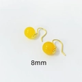 Orecchini minimalisti in argento S925 con perle di agata gialla da 8mm e ganci oro - Argento 925 / 8mm Oro
