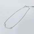 Bracciale minimalista in argento sterling S925 con pendente a croce e pietra di zircone - Oro Bianco