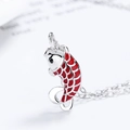 925 Silber Koi Fisch Kette mit rotem Emaille-Finish und schwarzen Edelsteinen - 925er Silber / Silber (Mit Kette)
