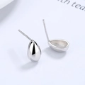Orecchini a lobo a goccia in argento sterling S925 con finitura lucida minimalista - Argento 925 / Color Platino (Con Chiusure in Argento)