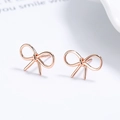 Eleganti orecchini a perno a fiocco in argento sterling 925 in finitura oro rosa - Oro rosa