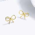 Orecchini a perno a fiocco minimalisti in argento sterling 925 con finitura oro lucido - Oro