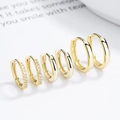 Lot de trois paires de boucles d'oreilles créoles en argent 925 plaqué or 18k avec oxydes - Incrusté de Zircone / Or