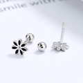 Boucles d'oreilles marguerite en argent S925 avec émail noir et fermoir à vis sécurisé - Argent 925 / Noir