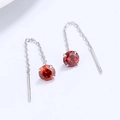 Orecchini pendenti lunghi in argento 925 con zirconi rossi brillanti e catenine - Rosso