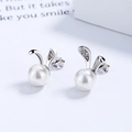 S925 Sterling Silber Hasen Perlenohrstecker mit funkelnden Zirkonia-Akzenten für Damen - 925er Silber / Weißgold